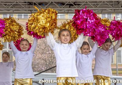 Naše roztleskávačky přivolaly slunce